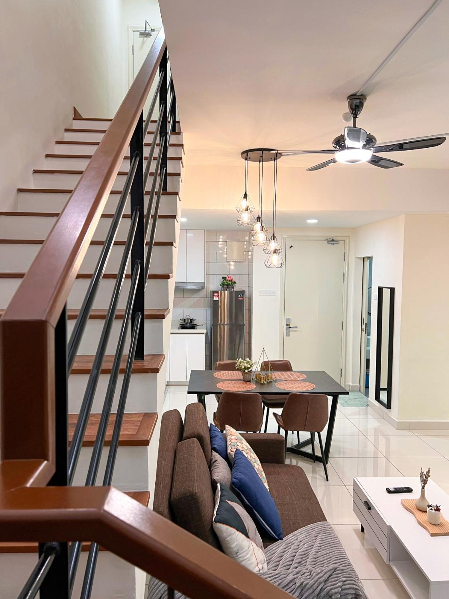 Modern Suites At Arte Mont Kiara By Iconique Kuala Lumpur Buitenkant foto