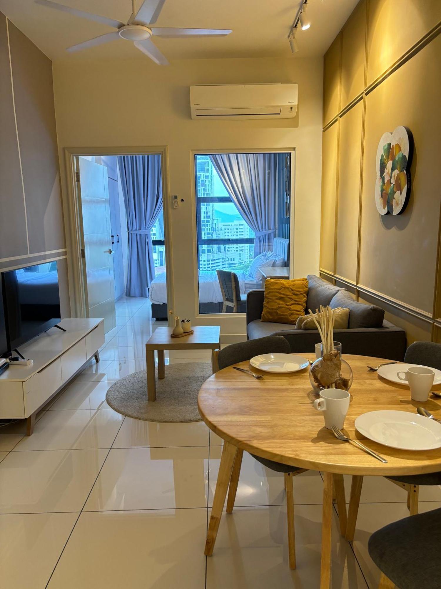 Modern Suites At Arte Mont Kiara By Iconique Kuala Lumpur Buitenkant foto