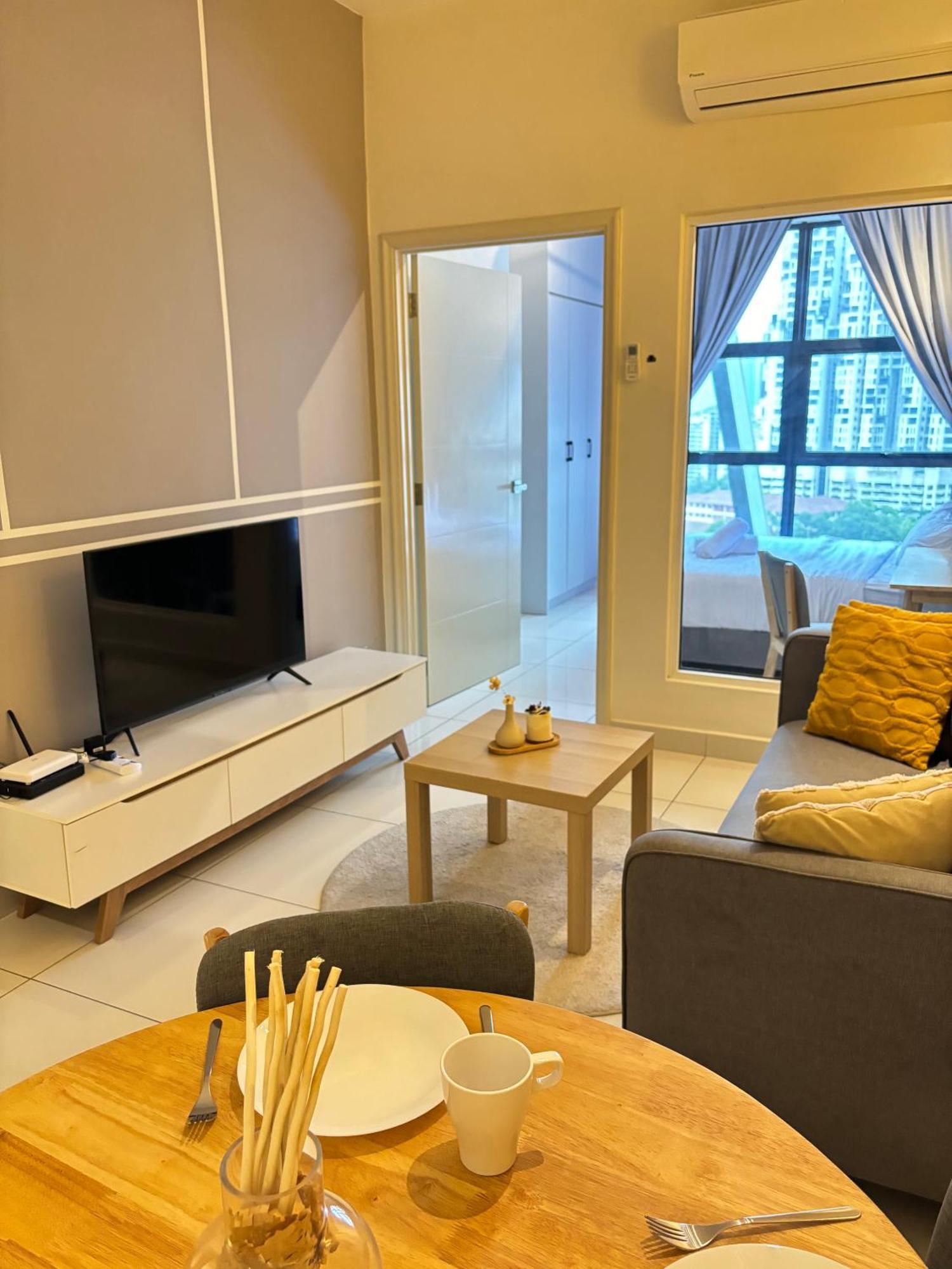 Modern Suites At Arte Mont Kiara By Iconique Kuala Lumpur Kamer foto